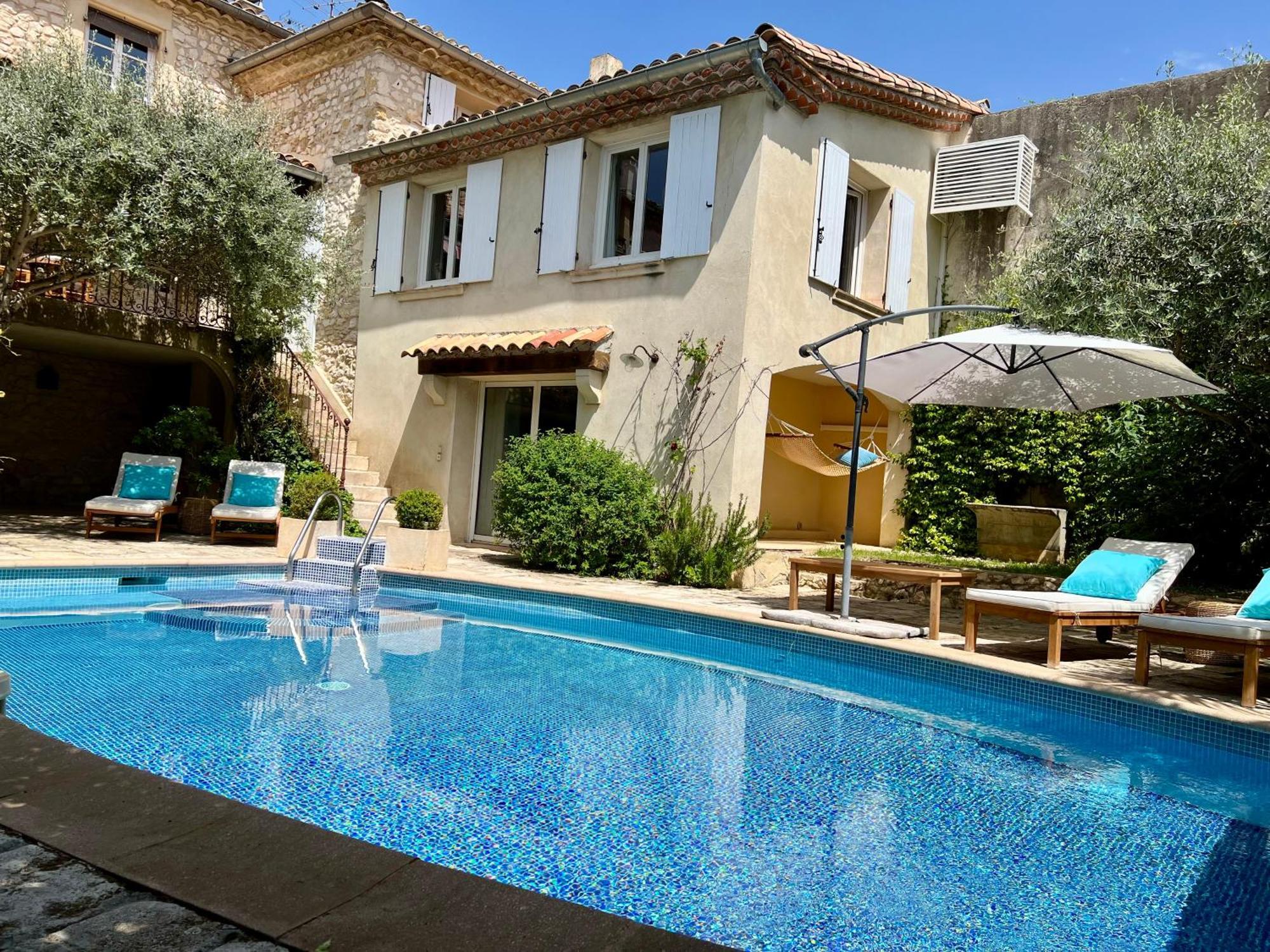 La Maison Des Autres, Piscine Chauffee, Chambres D'Hotes Proches Uzes, Nimes, Pont Du Gard Saint-Genies-de-Malgoires Exterior photo